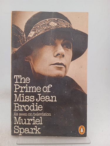 Print Books - The Prime Of Miss Jean Brodie by Muriel Spark - Book Express