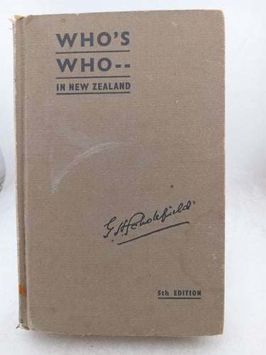 Print Books - Who's Who in New Zealand by G.H. Scholfield - Book Express