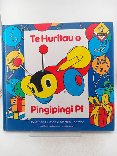 Print Books - Te Huritau o Pingipingi Pī by Jonathan Gunson, Marten Coombe & Katerina Mataira - Book Express