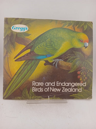 Print Books - Gregg's rare and endangered birds of New Zealand by W Gregg & Co. Ltd - Book Express