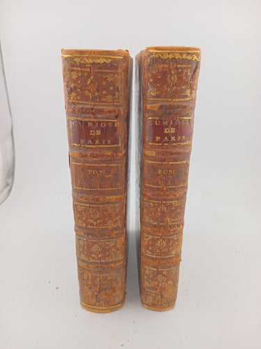 Curiosités de Paris, de Versailles, Marly, Vincennes, Saint-Cloud, et des environs by Georges Louis Le Rouge - Book Express - Used Print Books