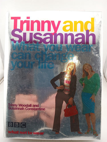 Print Books - What You Wear Can Change Your Life by Susannah Constantine,Trinny Woodall - Book Express