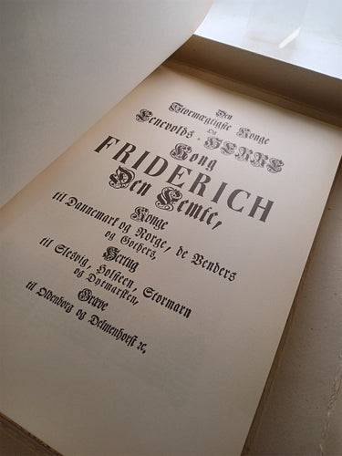 Print Books - Den danske Vitruvius [ Complete in 3 Volumes ] by Laurids De Thurah - Book Express