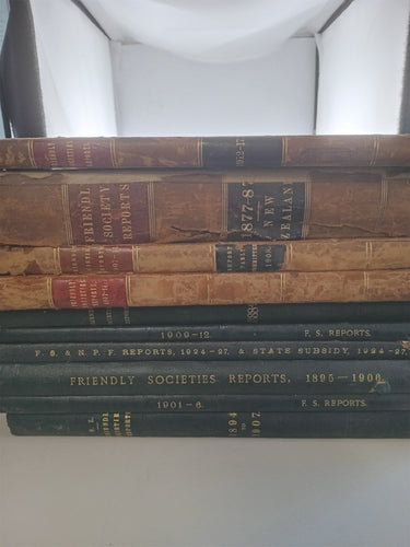 Print Books - Friendly Societies New Zealand report for 1885-1924 77 to 1887 (40 volumes) by Nz Friendly Society - Book Express