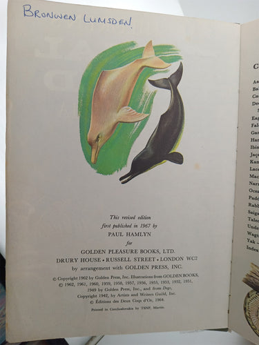 The Children's Animal World Encyclopedia in Colour by Unknown