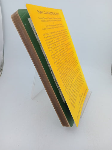 New Zealand Pony Club Manual: D and C Certificates No. 1 by Elaine Knox-Thompson; Suzanne  Dickens