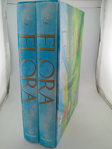 Flora: the gardener's bible (Set of 2: A-K/L-Z in Slipcase) by Rachel Vogan (Editor)